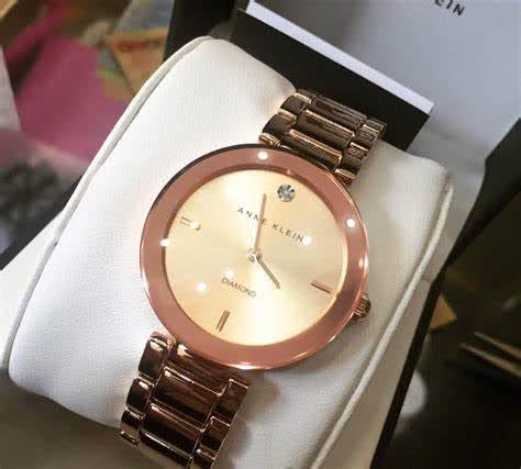 Anne Klein là đồng hồ nước nào? Tìm hiểu chi tiết NHẤT